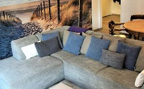 Cosy gezellig app met aparte gastenkamer op 30meter van strand privé garage